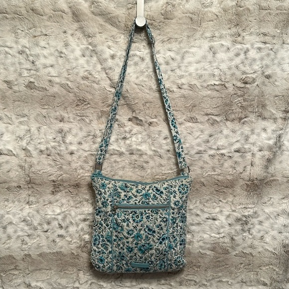 Vera Bradley Handbags - Vera Bradley Purse